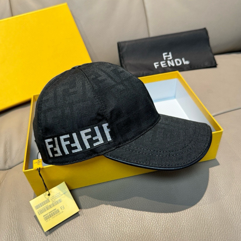 Gorras Fendi
