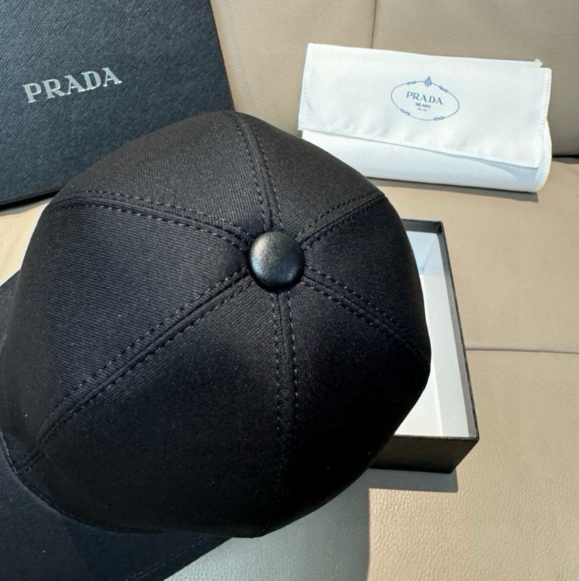 Gorras Prada