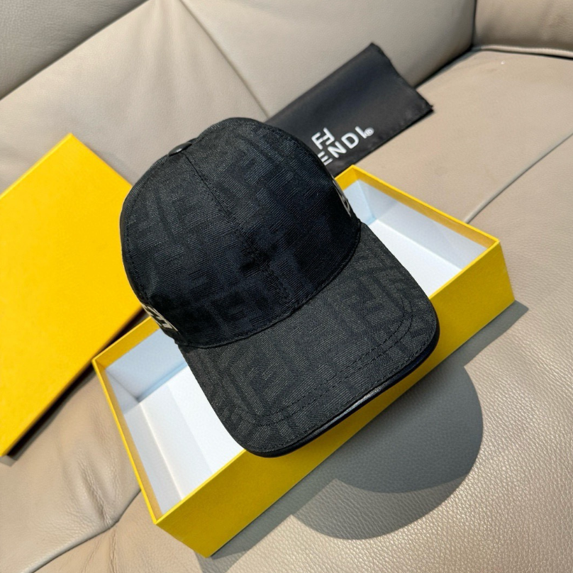 Gorras Fendi