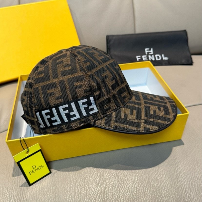 Gorras Fendi